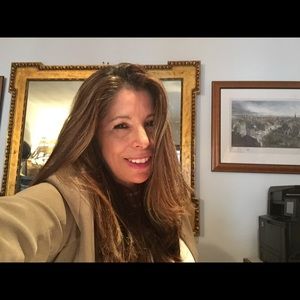 Meet your Posher, Julie